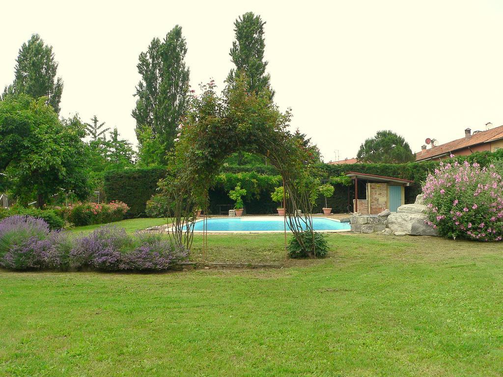 Agriturismo San Francesco Basiglio Exterior foto